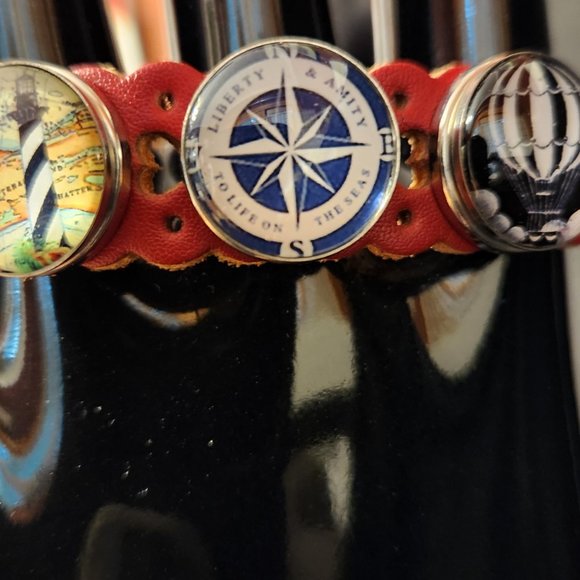 Red leather tooled double Interchageable Button Snap bracelet - Picture 3 of 5